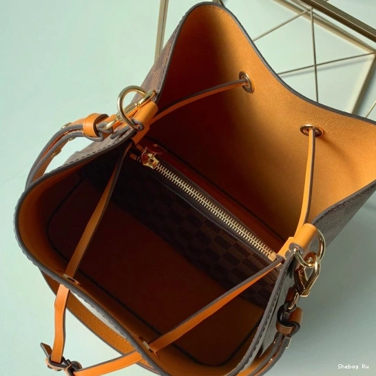 VUITTON LOUIS NÉONOÉ 0716